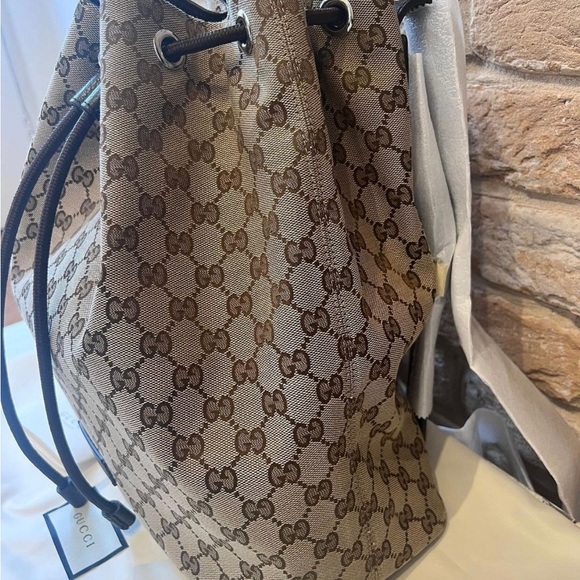 Gucci Brown Canvas GG medium / large drawstring Backpack - Picture 2 of 8